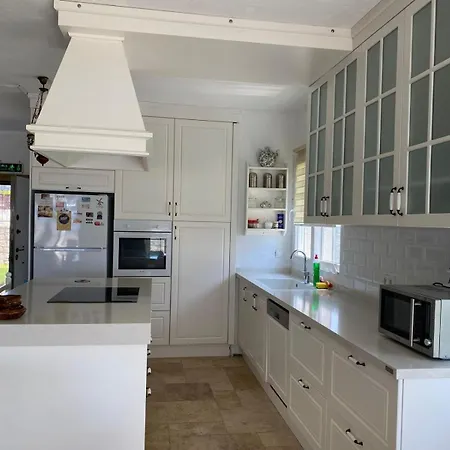 Delale * Çeşme
